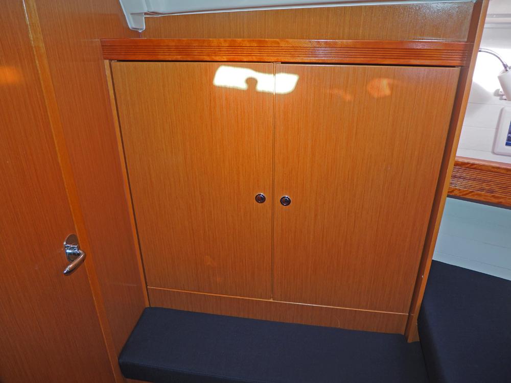 Cabin en avant, H&eacute;bergements